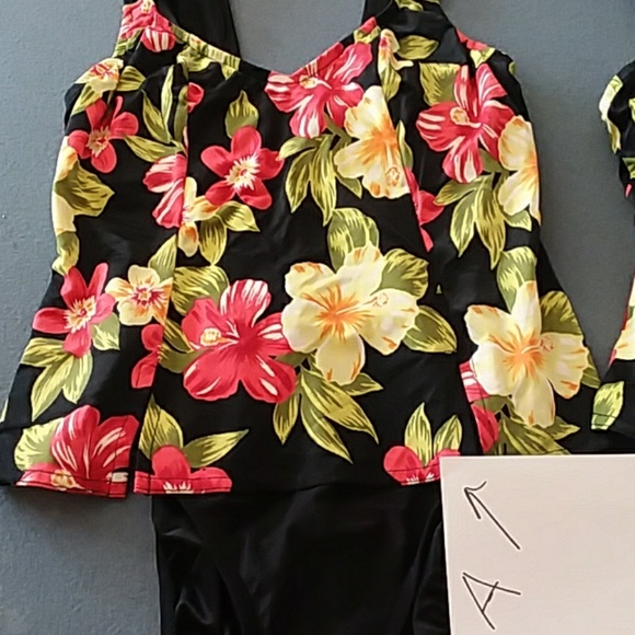 Tropical floral bathing suit - Picture 7 of 7